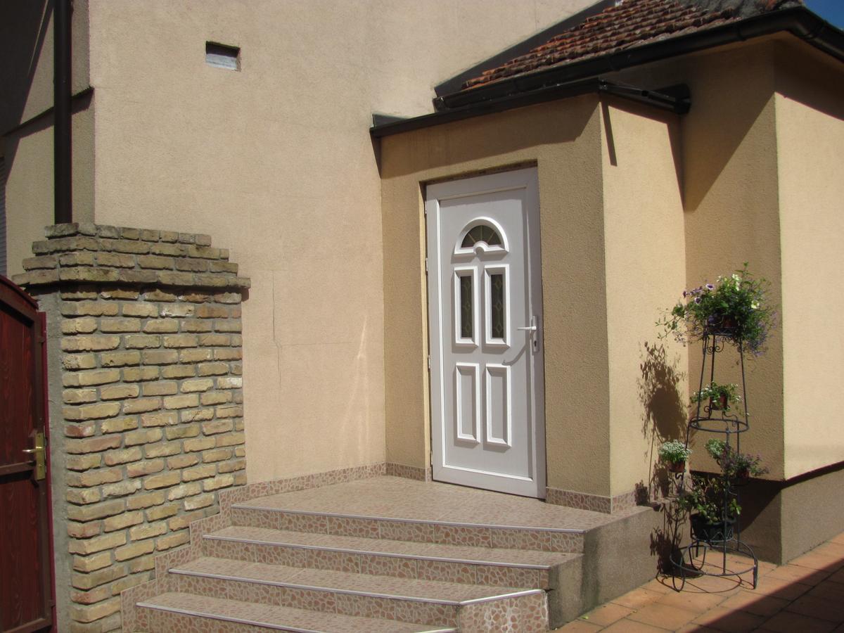 Marijana - Center Apartment Novi Sad Exterior foto
